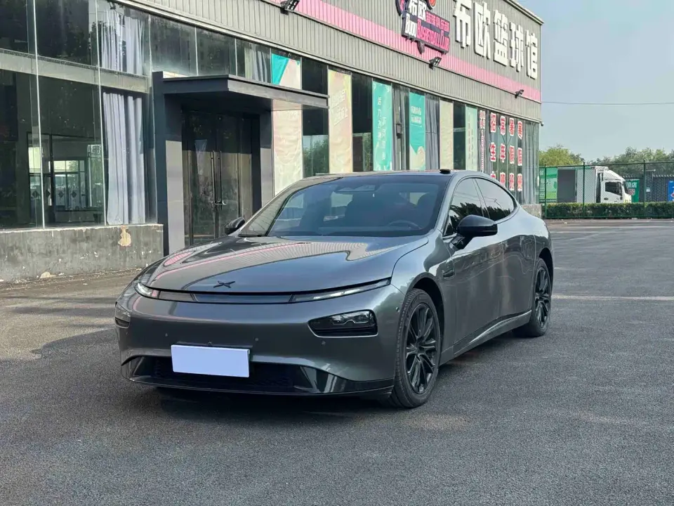 XPeng P7 670E Wing Edition 2021