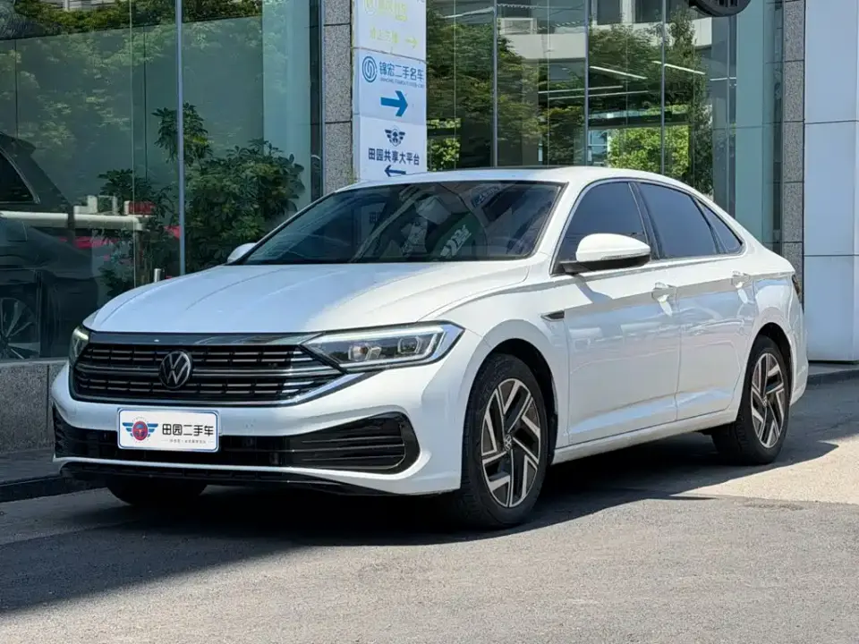 Volkswagen Sagitar 300TSI DSG Surpass Edition 2024