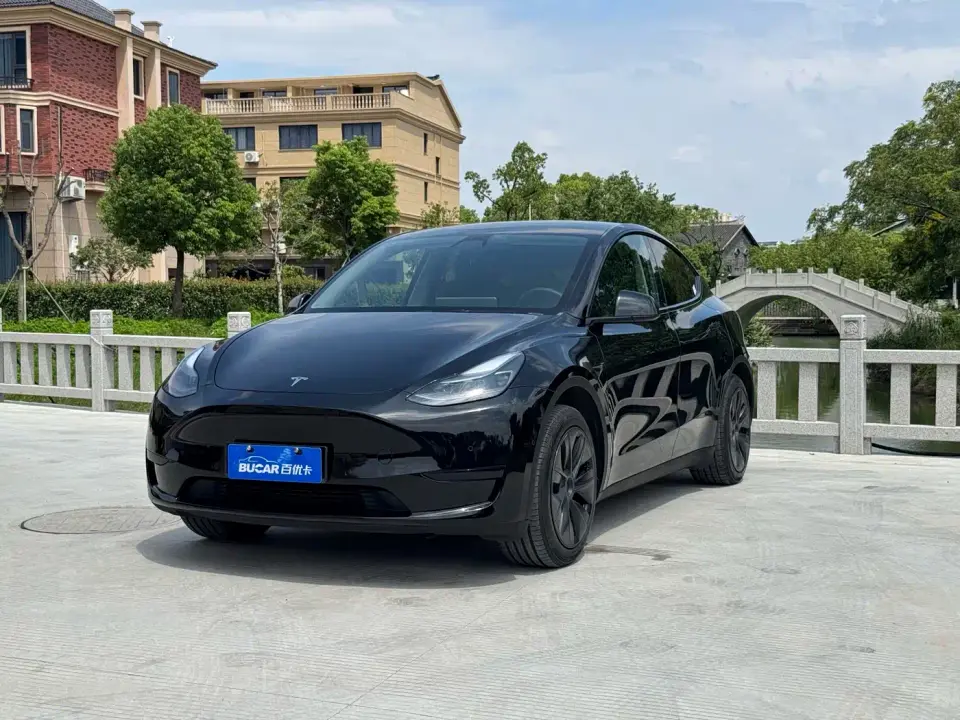 Tesla Model Y Rear-Wheel Drive Edition 2023