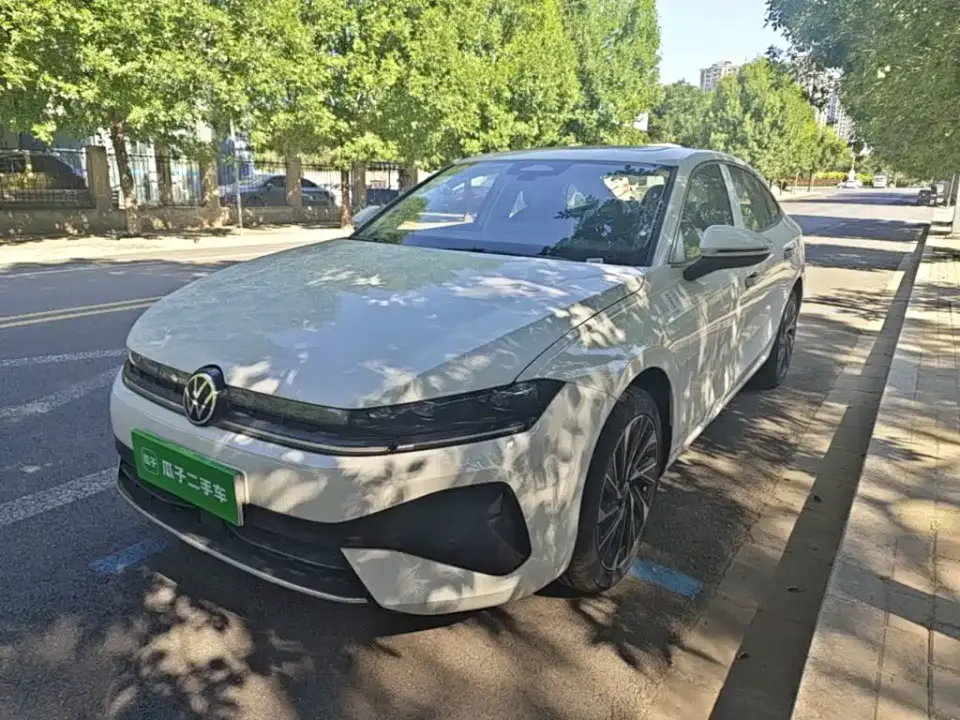 Volkswagen Sagitar 300TSI DSG High-end Model 2026