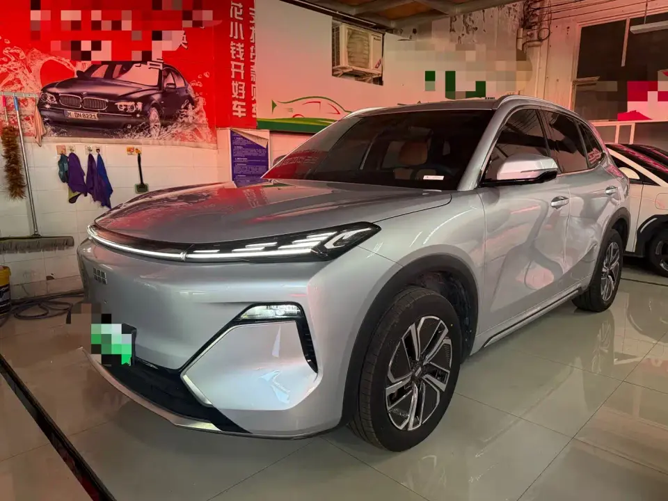 Geely Galaxy Galaxy Starship 7 EM-i 120km Navigation Edition 2025