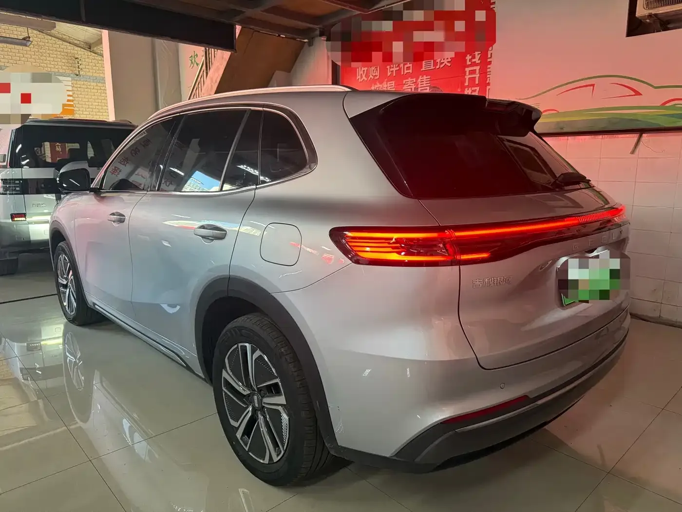 Geely Galaxy Galaxy Starship 7 EM-i 120km Navigation Edition 2025 — фото 8