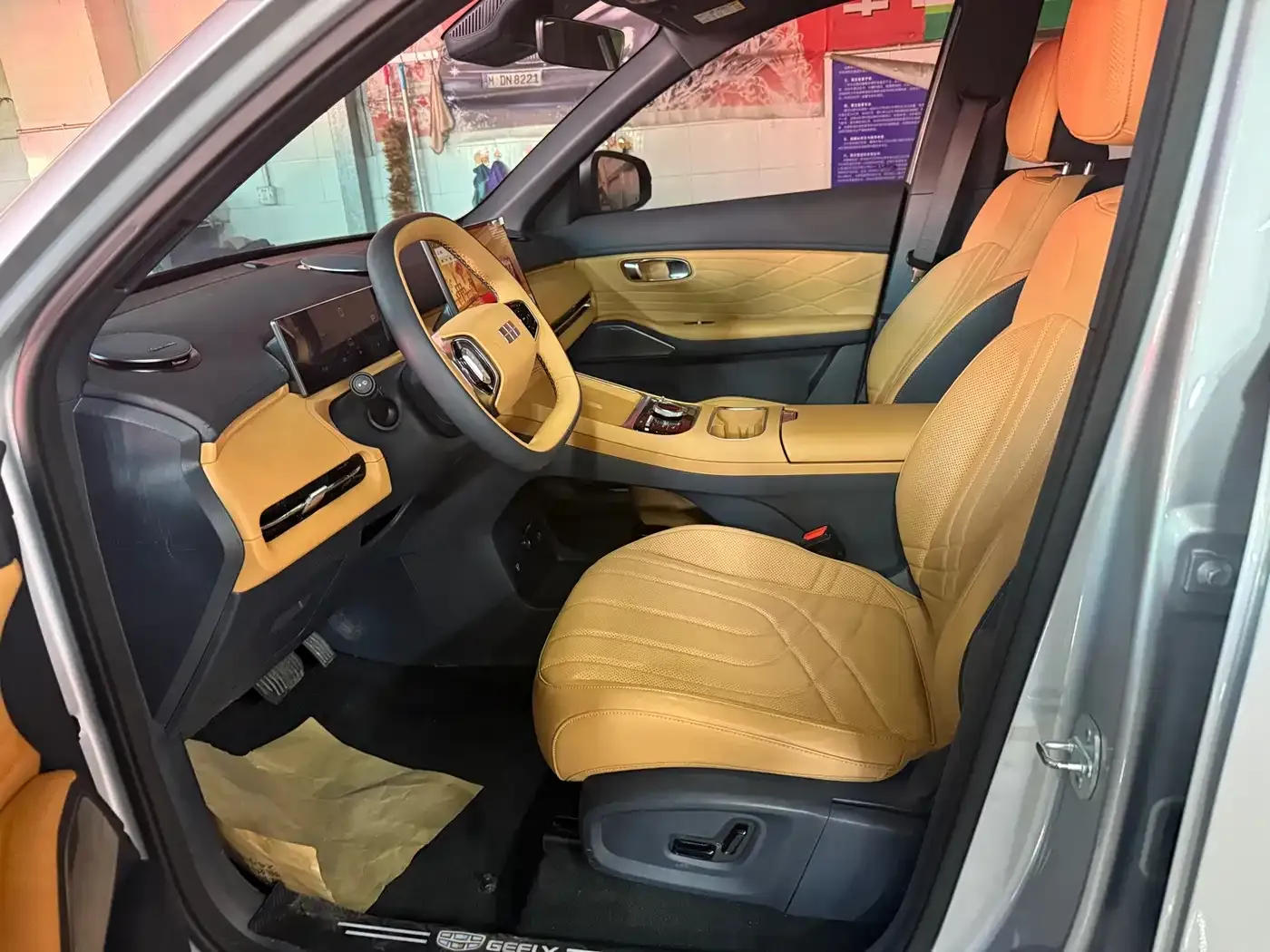 Geely Galaxy Galaxy Starship 7 EM-i 120km Navigation Edition 2025 — фото 3