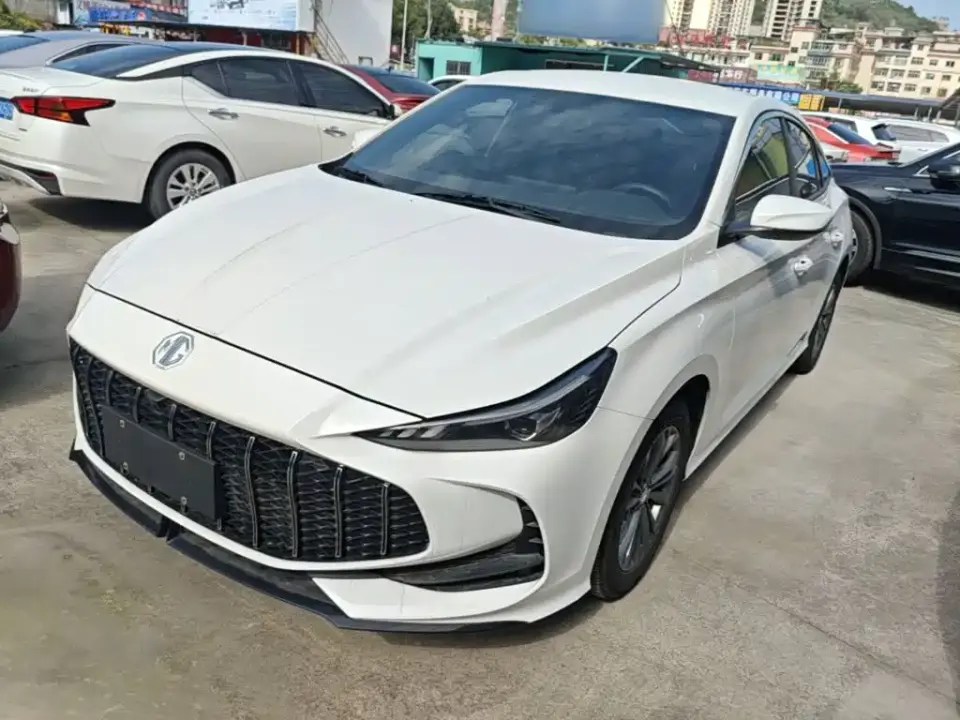 MG MG5 180DVVT Global Pioneer Edition 2025