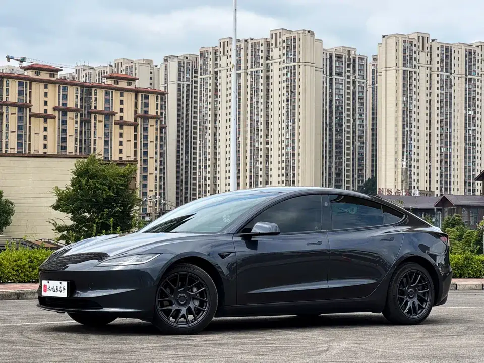 Tesla Model 3 Long Range All-Wheel Drive 2024