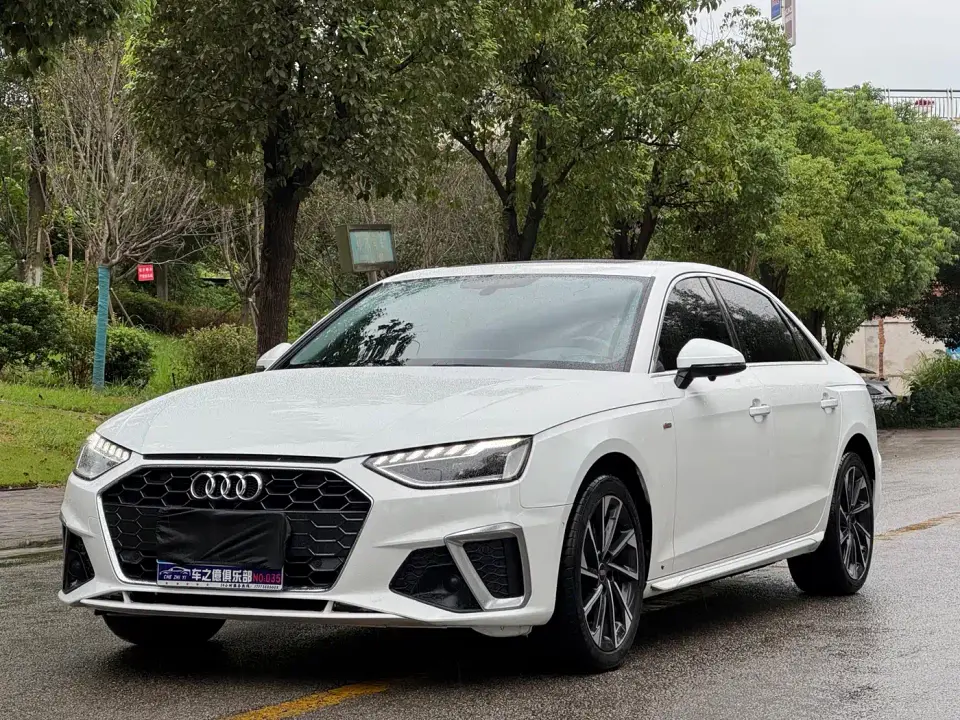 Audi A4L 40 TFSI Luxury Dynamic 2020