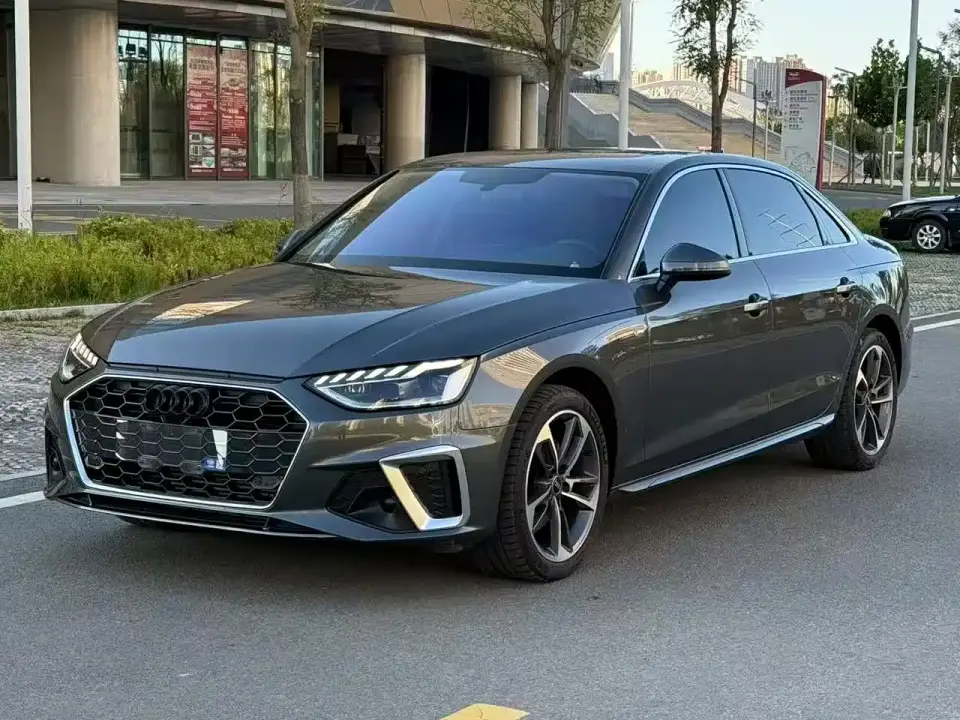 Audi A4L 40 TFSI Fashion Dynamic 2024
