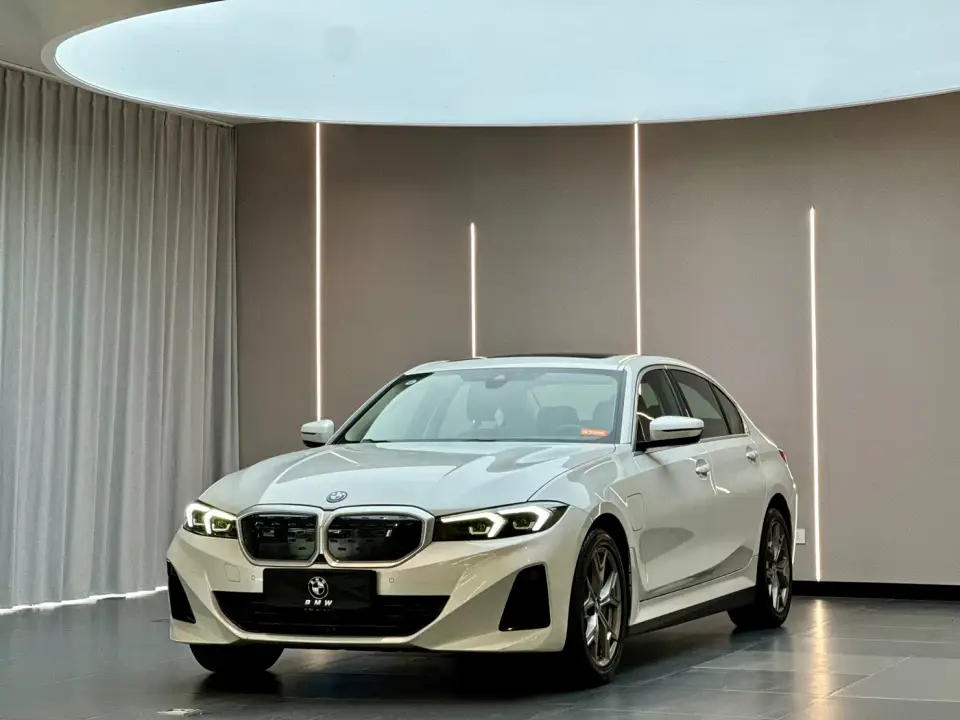 BMW i3 eDrive 35 L 2022