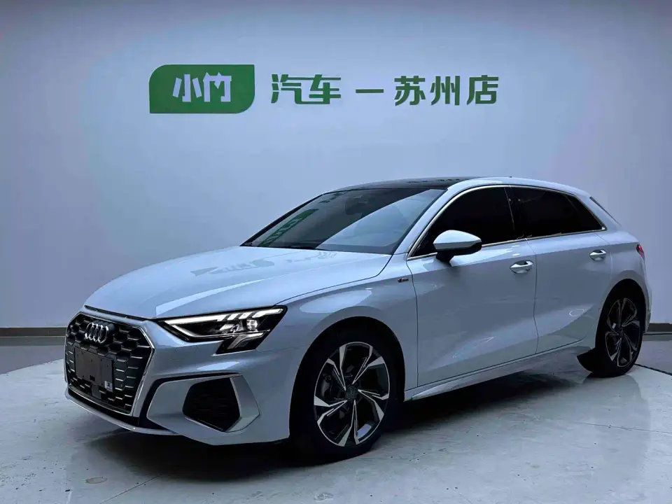 Audi A3 Sportback 35 TFSI Luxury Sport 2022