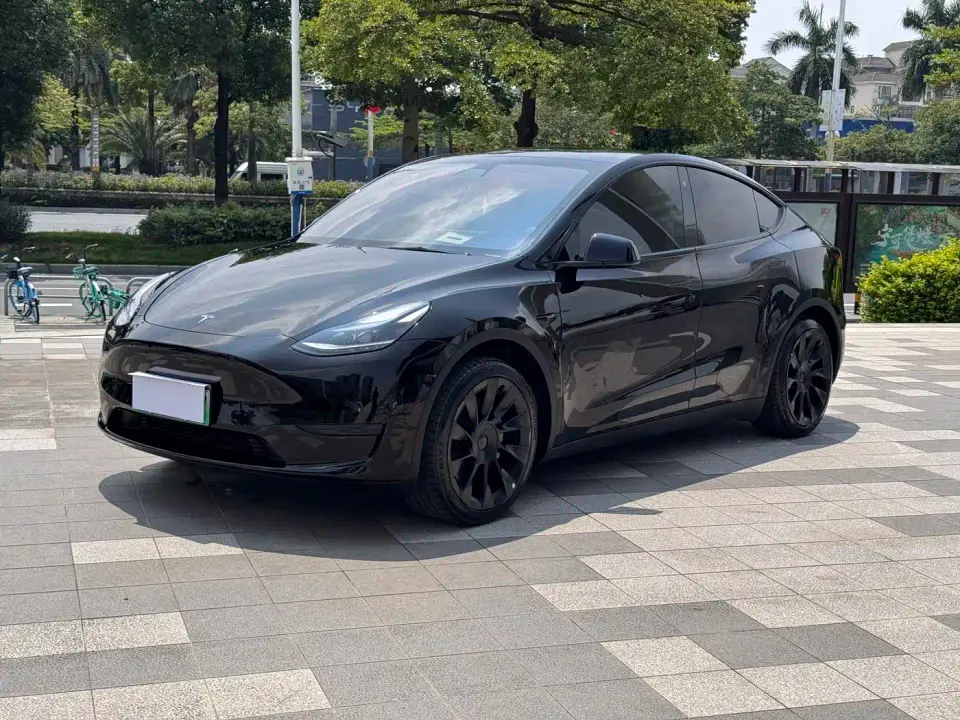 Tesla Model Y Facelift Rear-Wheel Drive Version 2023