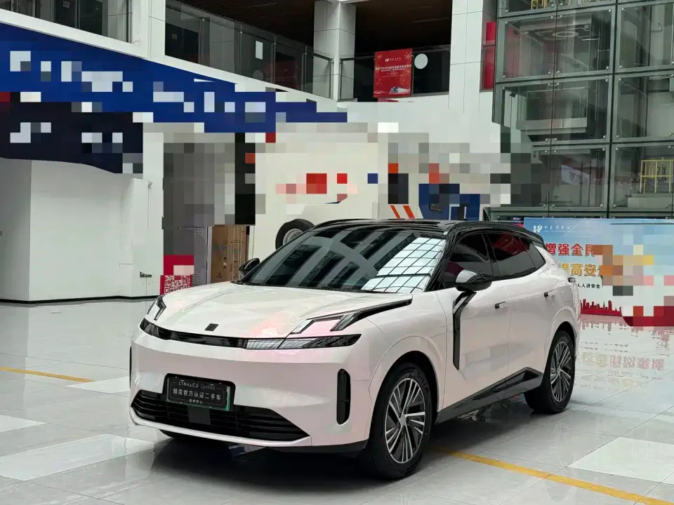 Lynk & Co 08 EM-P 120km Long Range Pro 2025