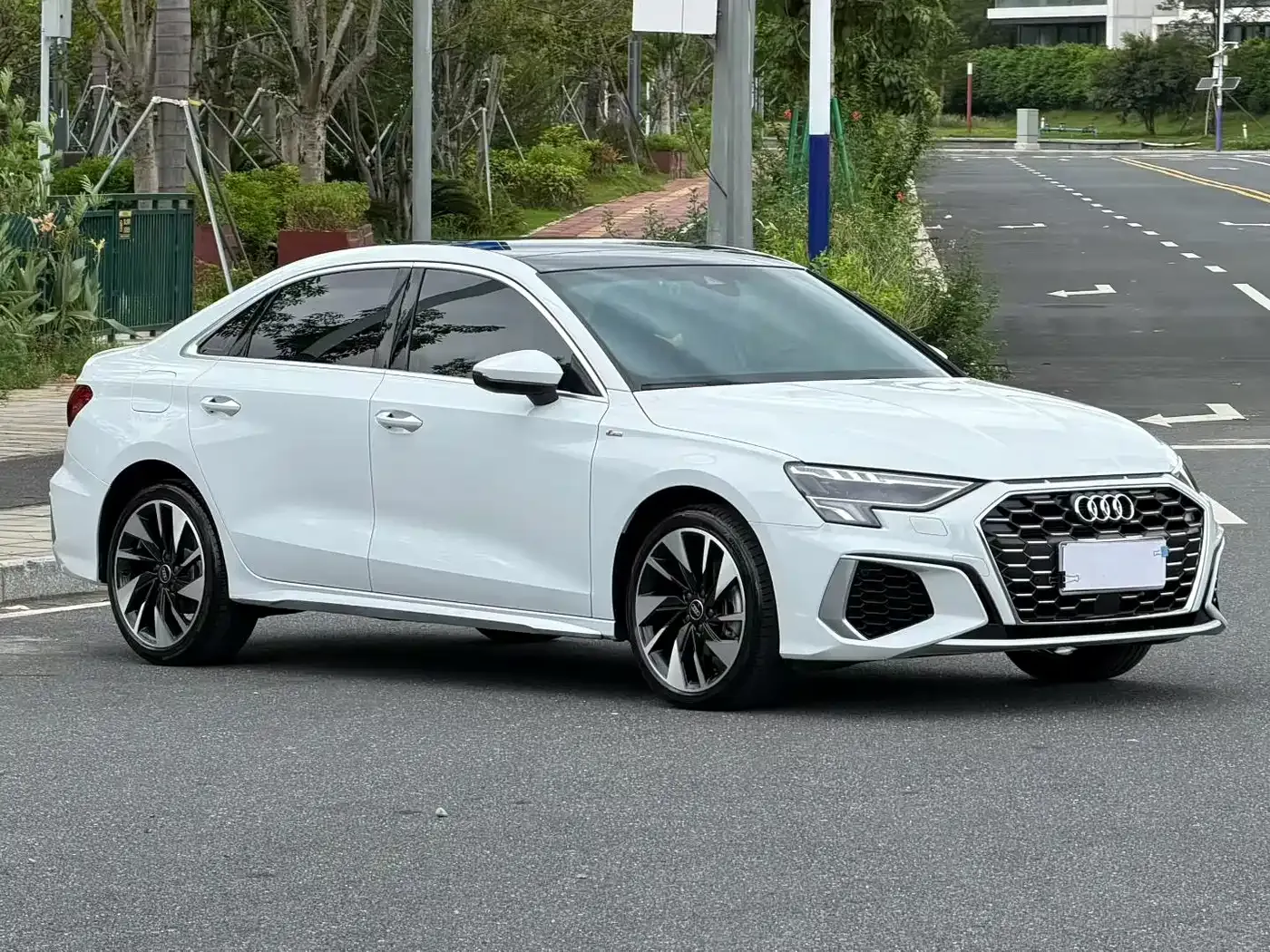 Audi A3 Model A3L Limousine 35 TFSI Fashion Sport 2024 — фото 3