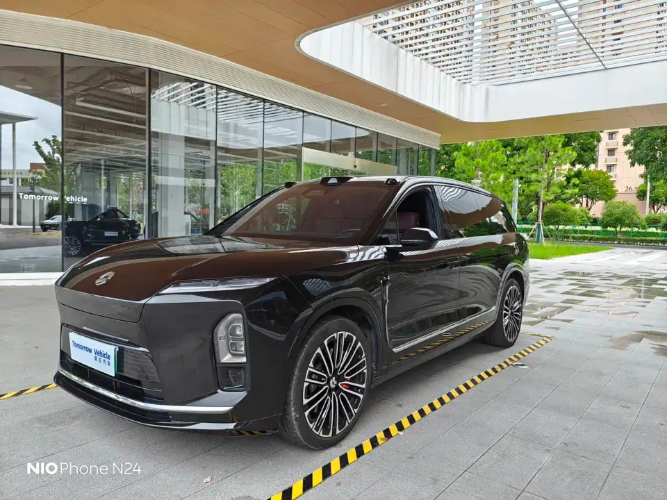 NIO ES8 Base Model 2026