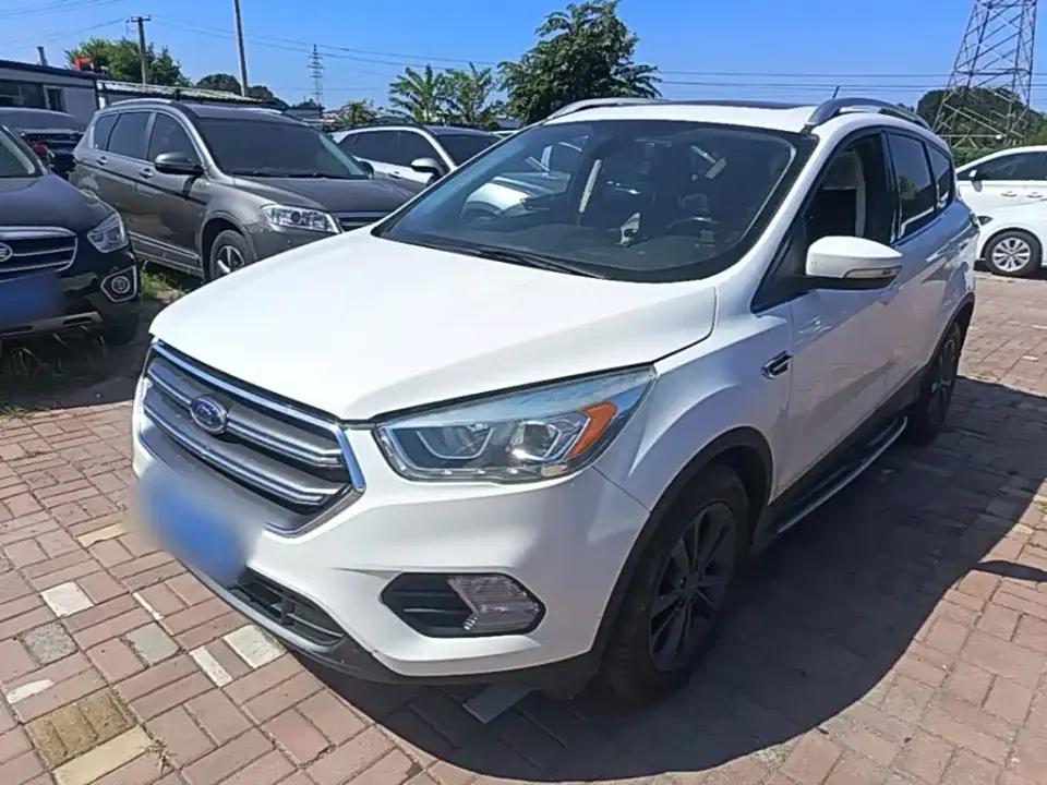 Ford Kuga EcoBoost 180 2WD Platinum Wing Edition China VI 2021
