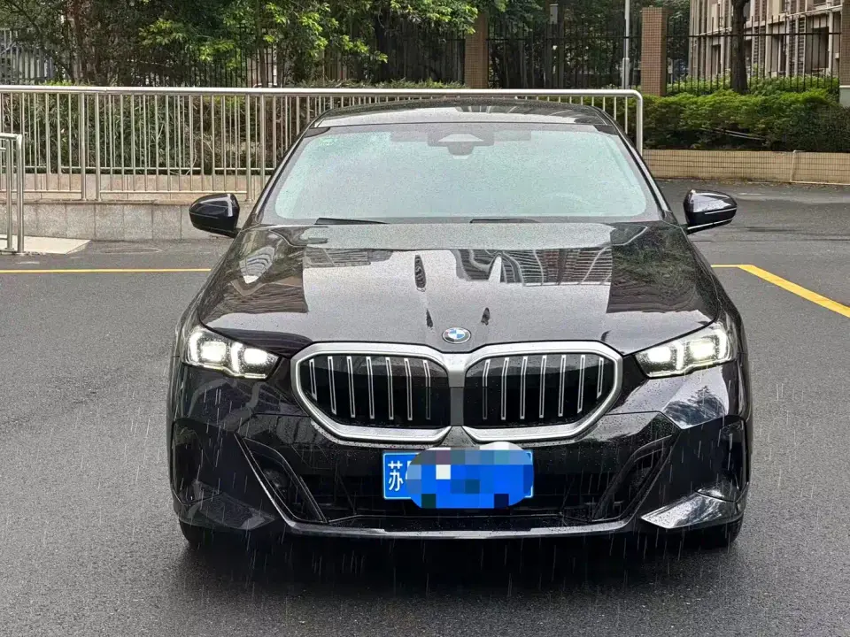 BMW 5 Series (Import) Model 525i M Sport Package 2025