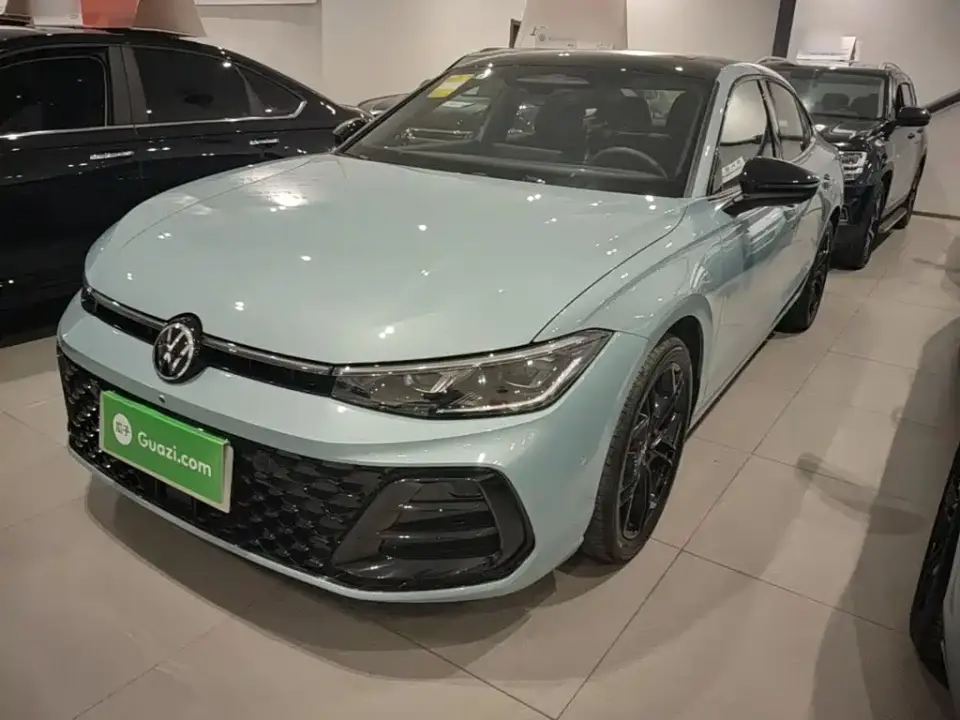 Volkswagen Passat Pro 380TSI Starlight Dragon Prestige Edition 2025