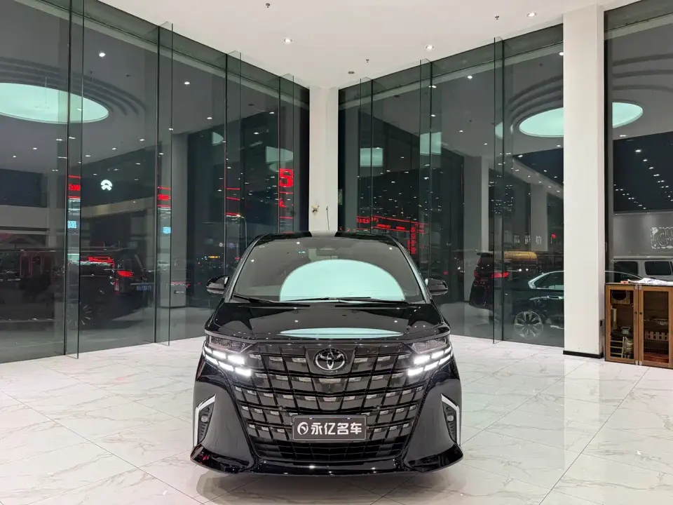 Toyota Alphard Hybrid 2.5L Ultimate Enjoyment Edition 2025