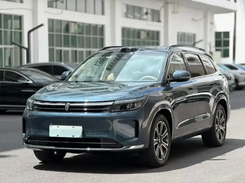 AITO Wenjie AITO M7 1.5T Smart Drive RWD Ultra 5-seater 2024