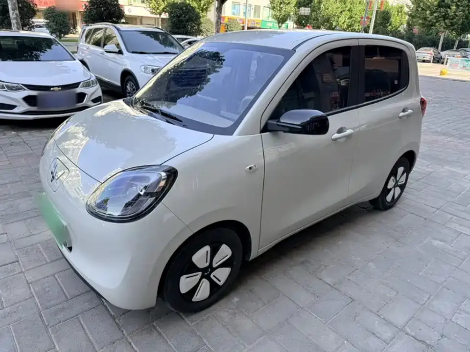 Wuling Motors Hongguang MINIEV 4-Door Advanced 2025