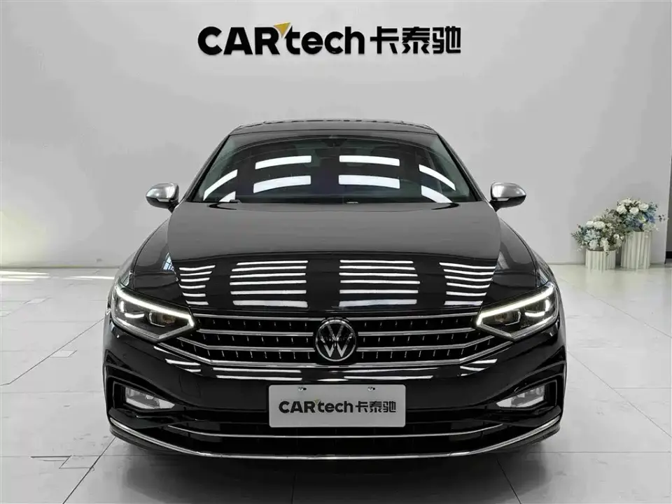 Volkswagen Magotan 2 Million Units Public Sharing Edition 330TSI DSG Luxury 2024