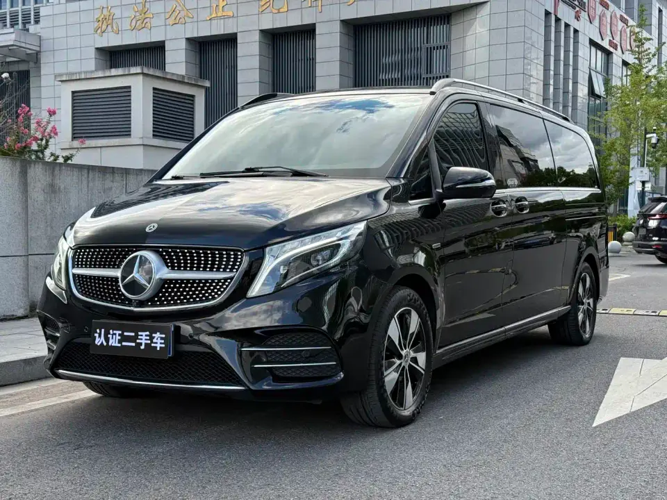 Mercedes-Benz V-Class Model V 260 L Long Wheelbase Luxury 2021