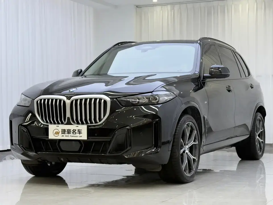 BMW X5 Model xDrive 30Li Exclusive M Sport Blackout Package 2025