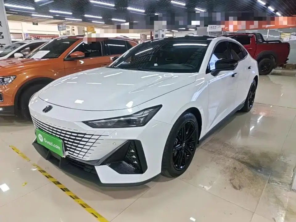 Changan UNI-V 1.5T Luxury Edition 2023