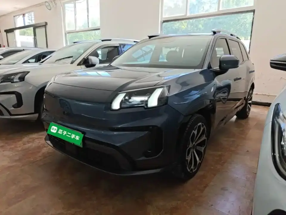 Aion V Aion T-Rex 650 Smart Premium Edition 2024