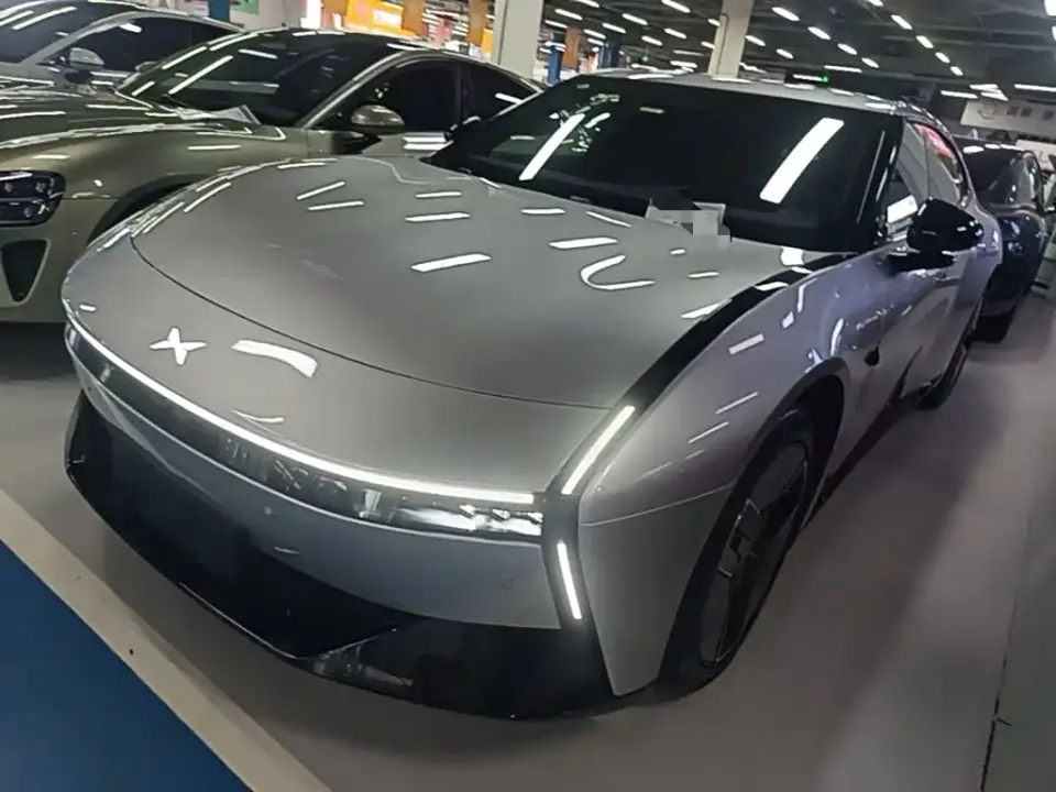 XPeng P7 702km Long Range Edition 2025
