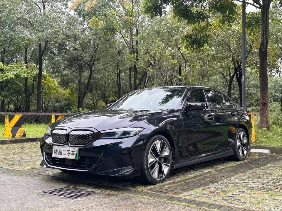 BMW i3 eDrive 40 L Shadow Night Sport Package 2023