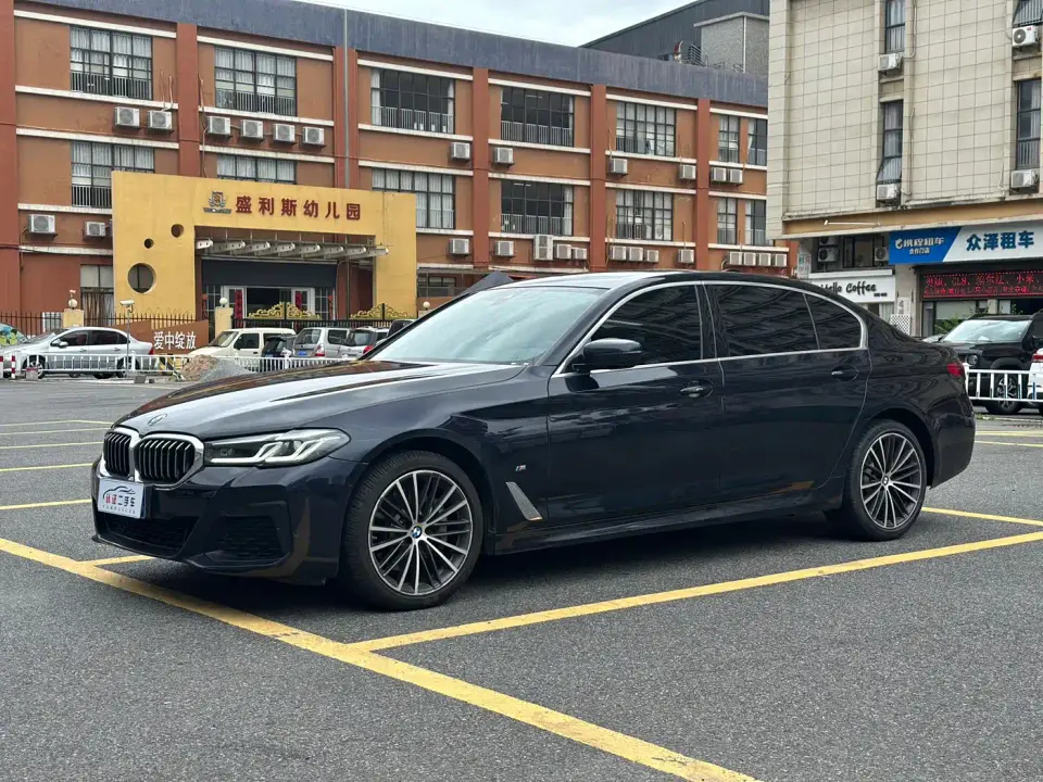 BMW 5 Series 530Li Leading M Sport Package 2022