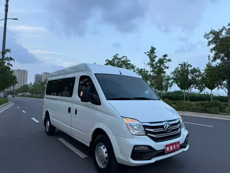 SAIC Maxus Xintu V80 PRO Aoyun 2.0T Manual Long Wheelbase Medium Roof 6/7/8/9-Seater 2025