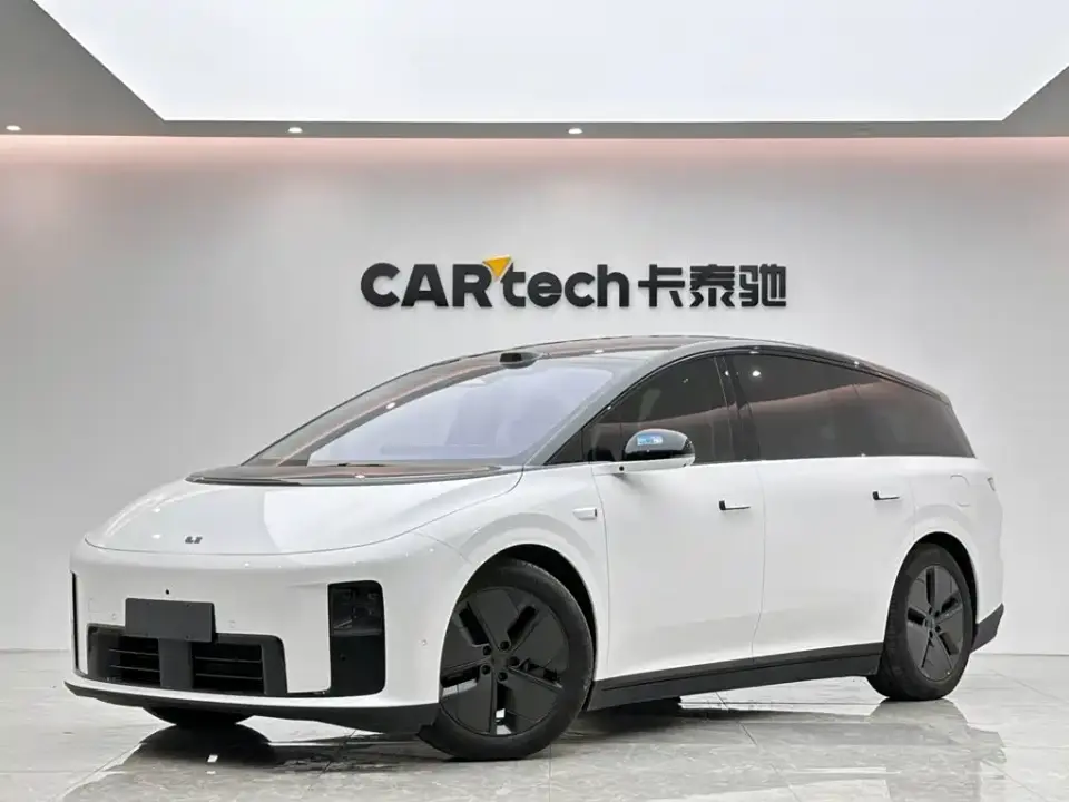 Li Auto Li i8 Standard Edition 2025