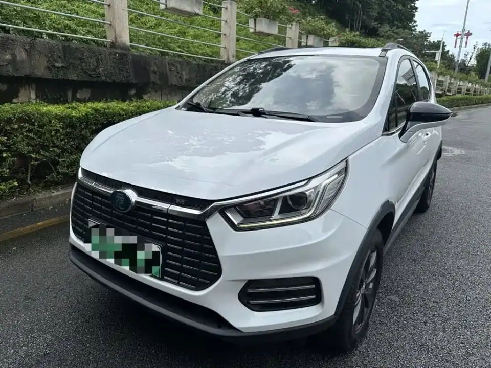BYD Yuan New Energy EV360 Smart Connect Premium Edition 2019
