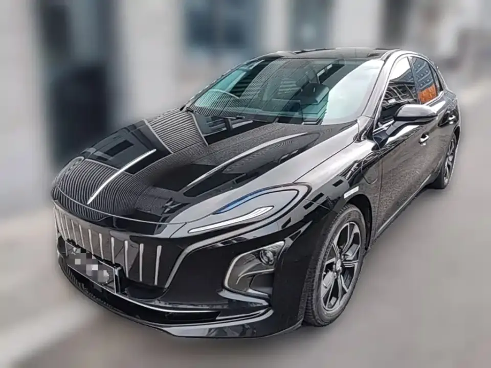 Hongqi E-QM5 Basic Travel Edition 2024