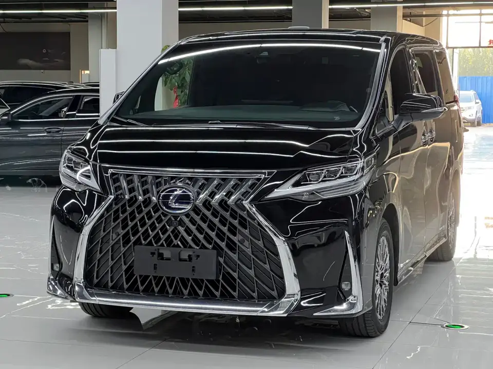 Lexus LM 300h 4-Seat Imperial Edition 2022