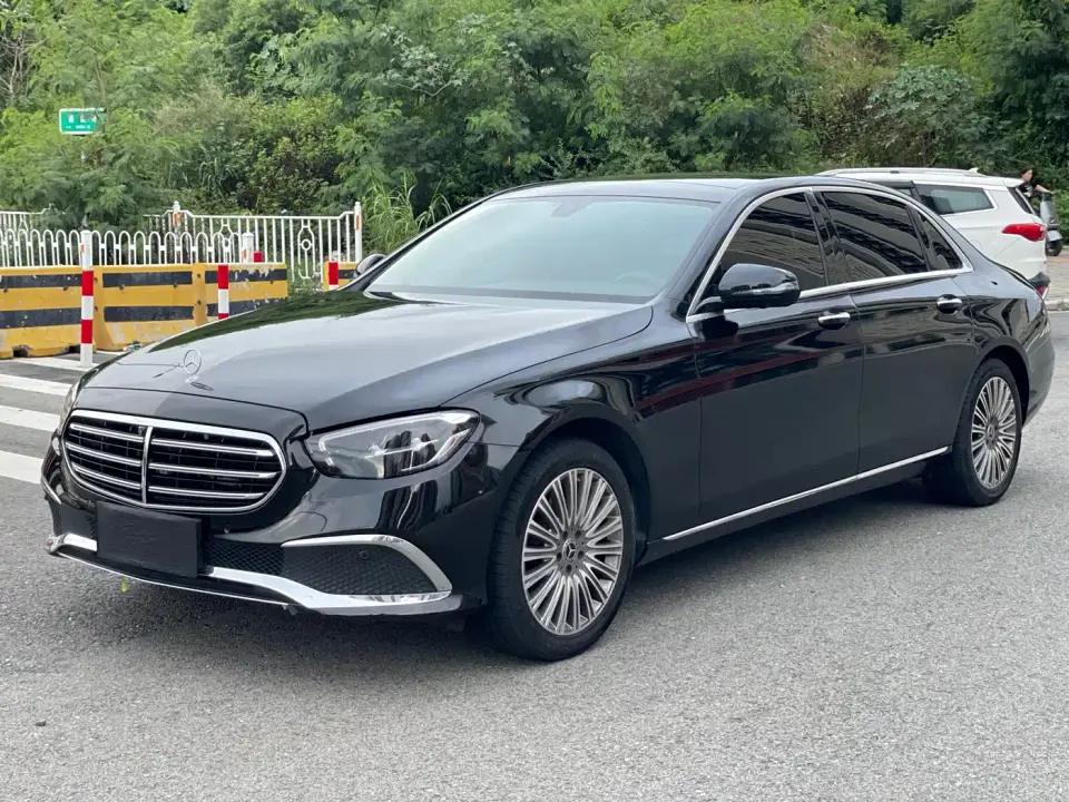 Mercedes-Benz E-Class Facelift III E 300 L Luxury 2022