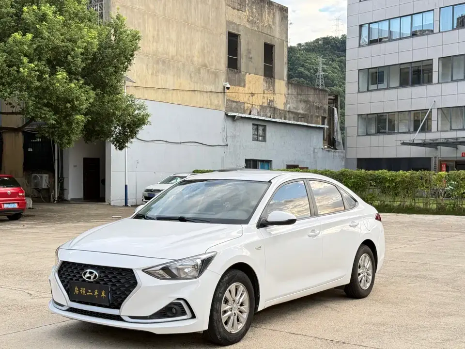 Hyundai Elantra 1.6L Automatic Pleasing Edition GL China VI 2020