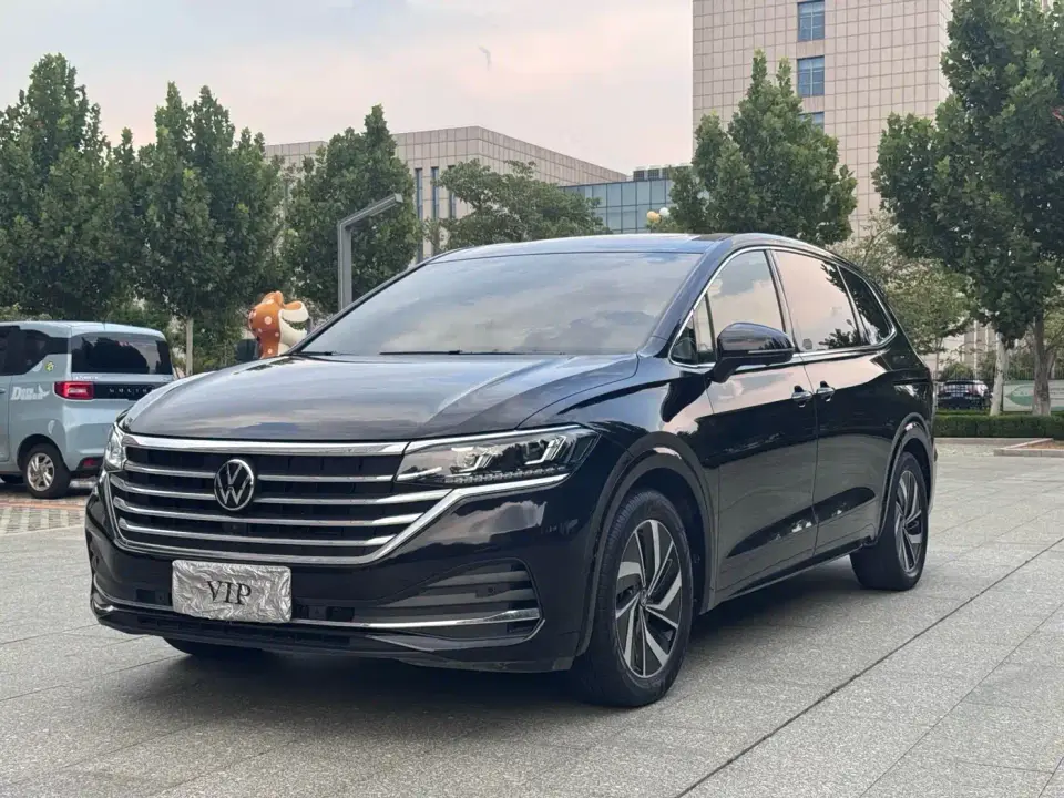 Volkswagen Viloran 330TSI Luxury Edition 2021