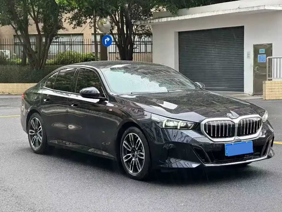 BMW 5 Series (Import) Model 525i M Sport Package 2025