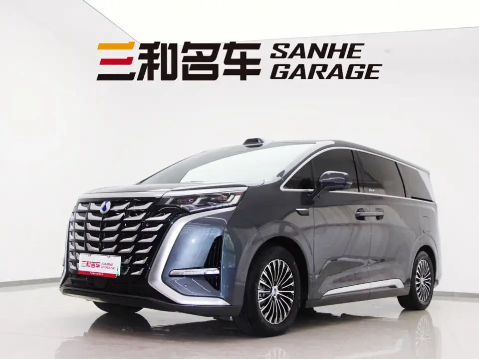 Denza D9 DM-i Smart Drive Edition 1020 AWD Prestige 2025