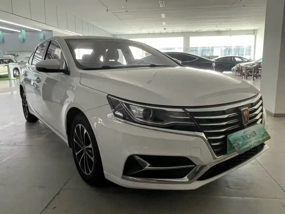 Roewe i6 New Energy PLUS 50T 4G Connected Glory Luxury Edition 2020