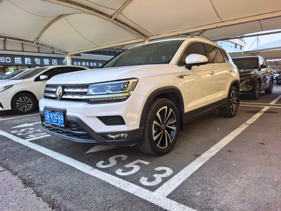 Volkswagen Tharu 280TSI FWD Luxury Edition 2022