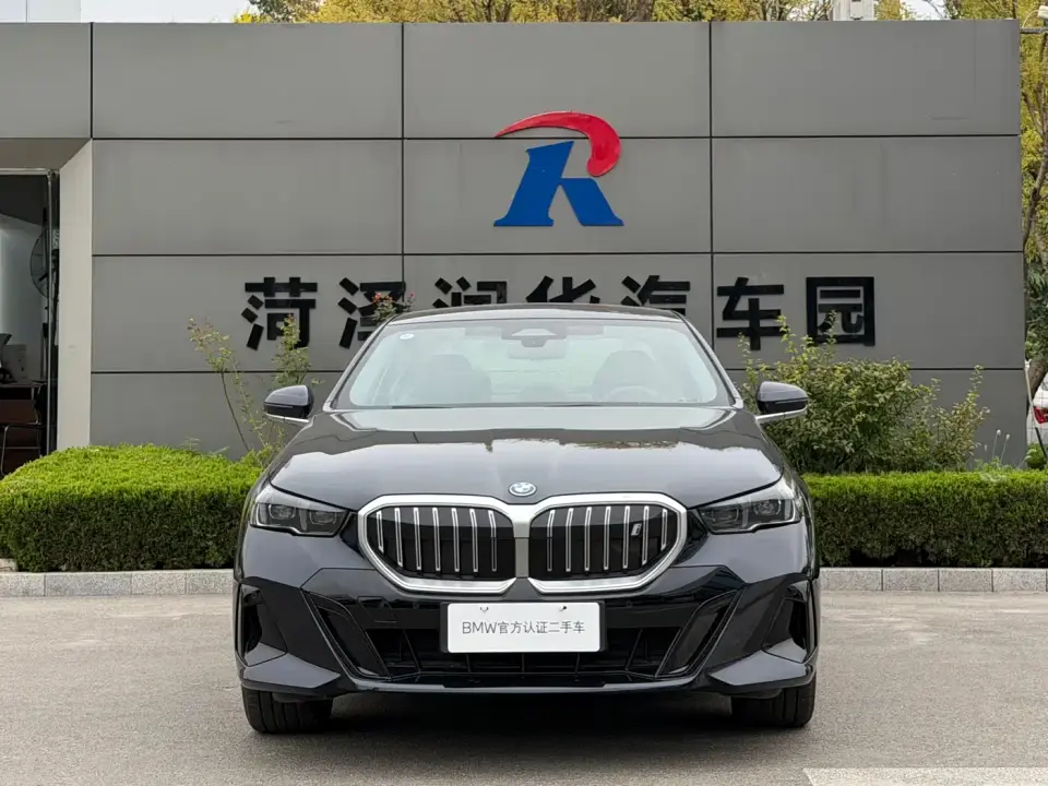 BMW i5 eDrive 35L M Sport Package 2025