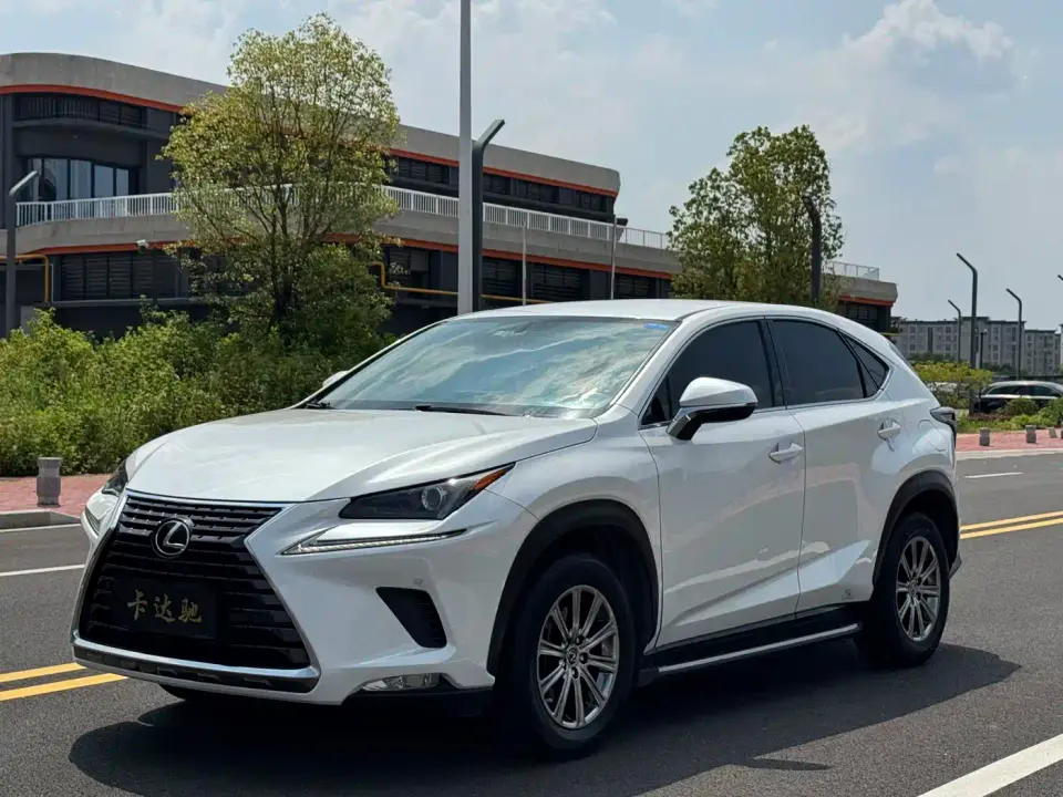 Lexus NX 200 FWD Sharp Edition China V 2021