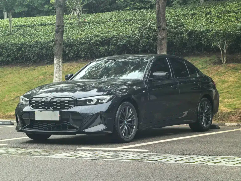 BMW 3 Series 325i M Sport Shadowline Package 2024