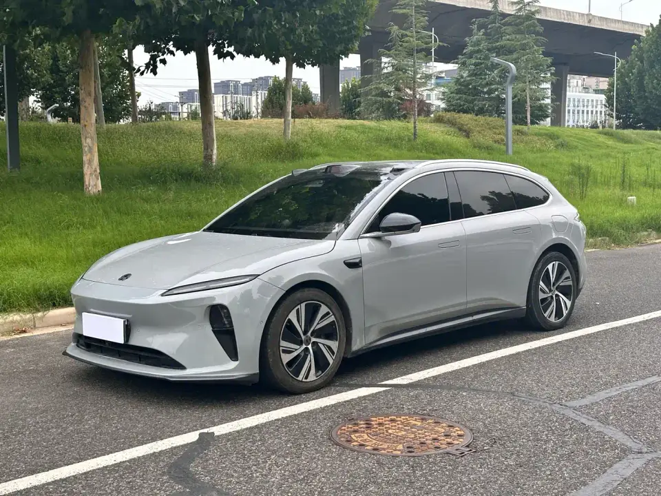 NIO ET5T Model 75kWh Touring 2023