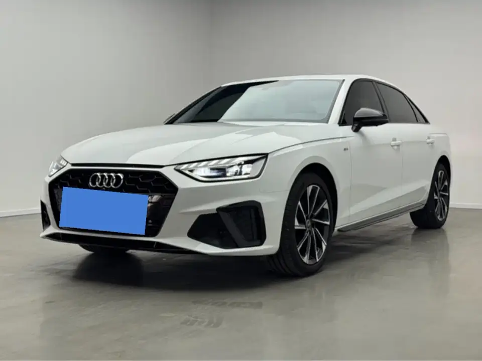 Audi A4L 40 TFSI Luxury Sport 2023