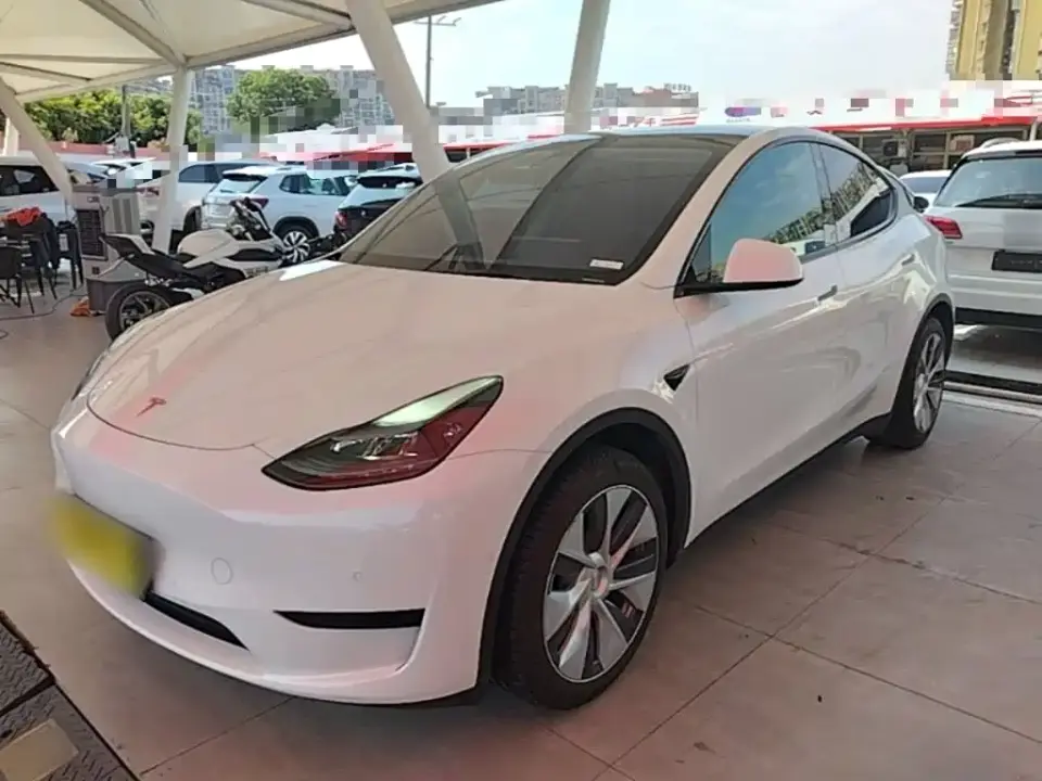 Tesla Model Y Facelift Rear-Wheel Drive Version 2023