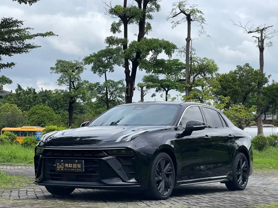 Lynk & Co 03 2.0TD DCT Champion Pro 2025